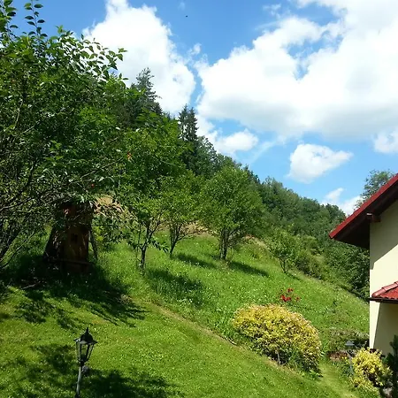 Zagroda Gospodarstwo agroturystyczne *